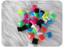 Kunstoffperlen NEON Pyramiden